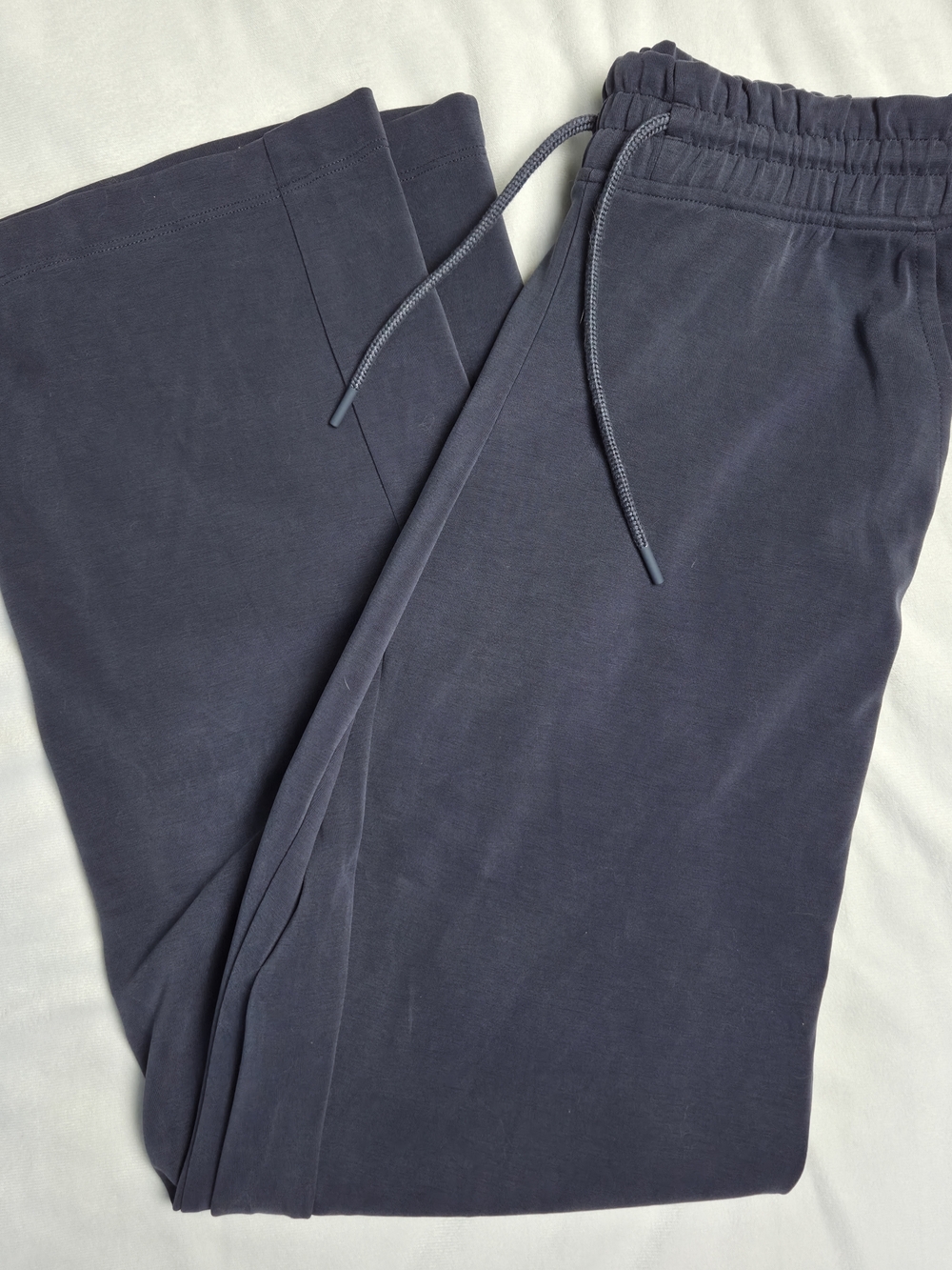 Athleta Straight-Leg Drawstring Pants in Navy